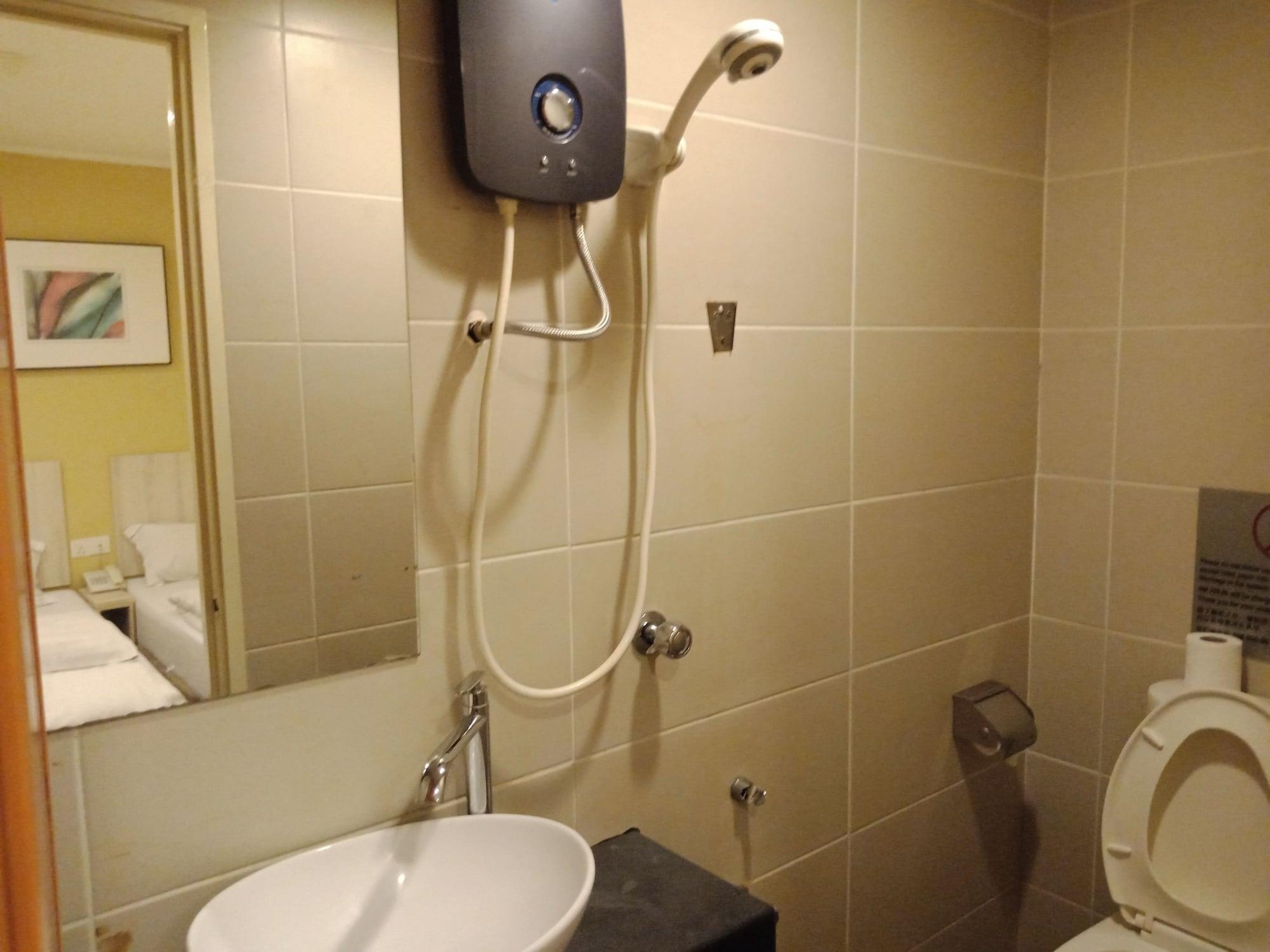 Hotel Zamburger Taman Segar - Previously Home Inn Taman Segar Kuala Lumpur Eksteriør bilde
