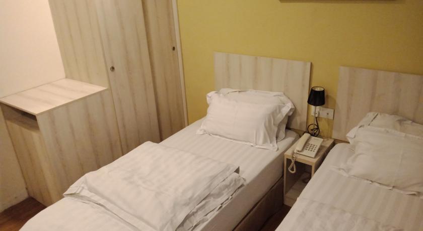Hotel Zamburger Taman Segar - Previously Home Inn Taman Segar Kuala Lumpur Eksteriør bilde
